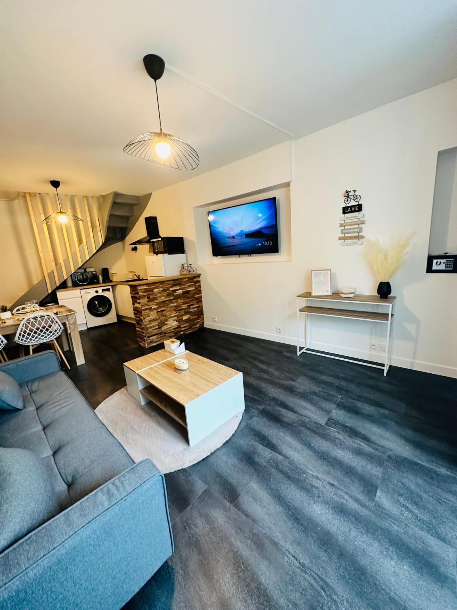 Chez Romain Massiac Extérieur photo